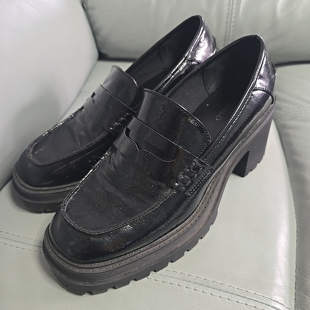 Seychelles Womens Black Patent Leather With Chunky Lug Sole Loafers Size 8.5